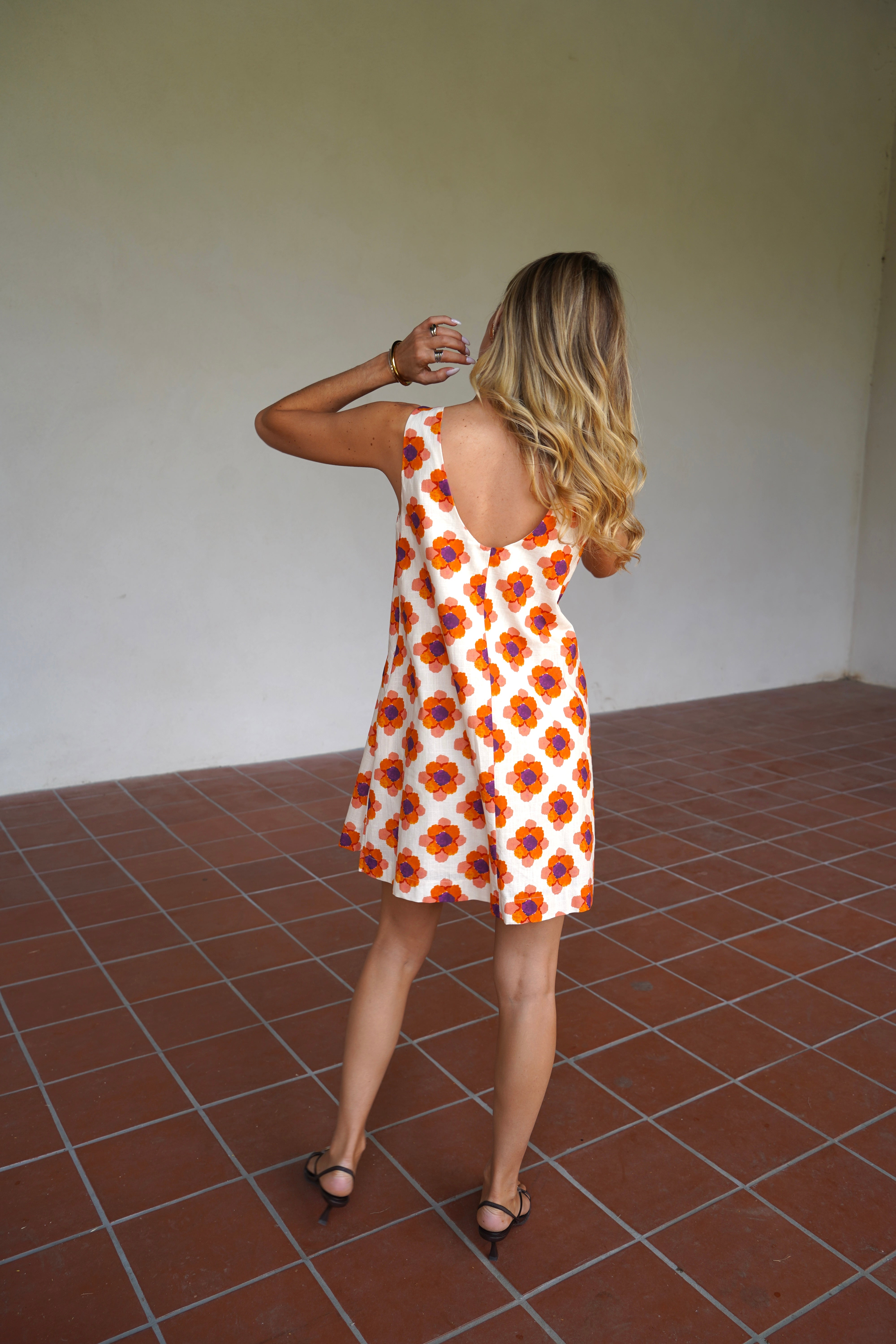 Daisy Dress — Short A-Line, Retro Floral Print